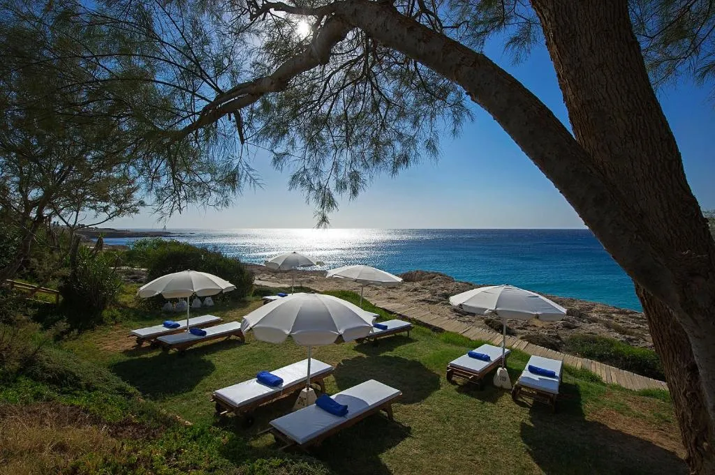 GRECIAN SANDS HOTEL