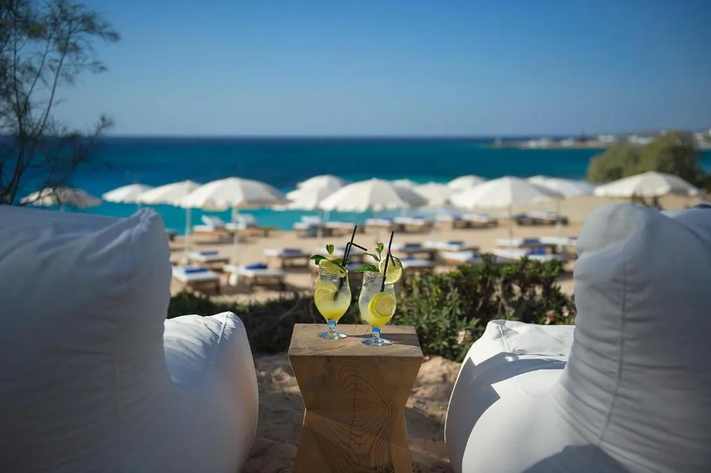 GRECIAN SANDS HOTEL