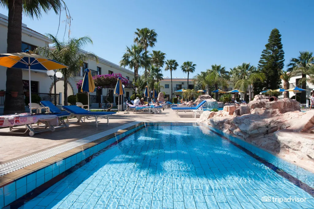 LOUTSIANA HOTEL APTS