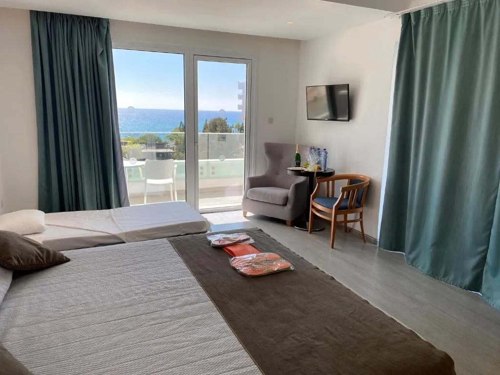 MELISSI BEACH HOTEL