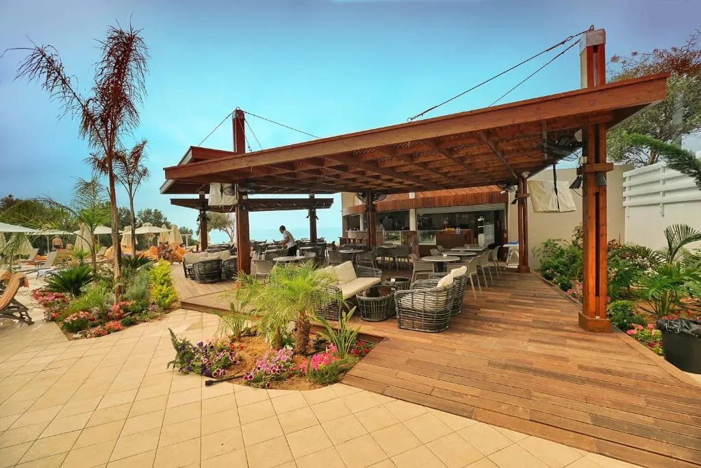 MELISSI BEACH HOTEL
