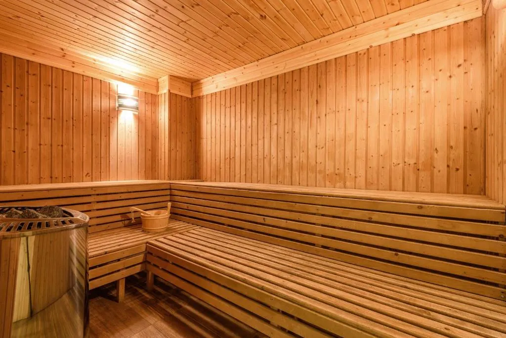 MELPO-ANTIA HOTEL AND SUITES