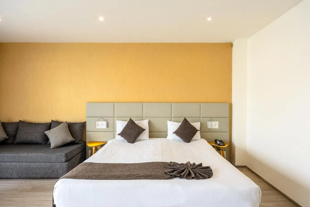 MELPO-ANTIA HOTEL AND SUITES