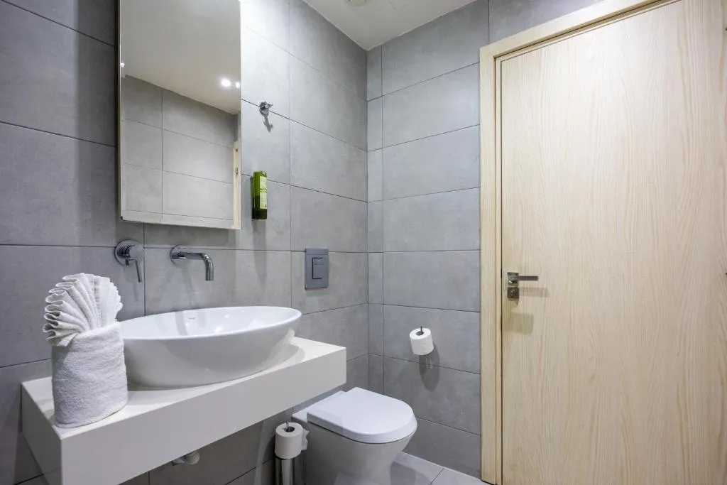 MELPO-ANTIA HOTEL AND SUITES