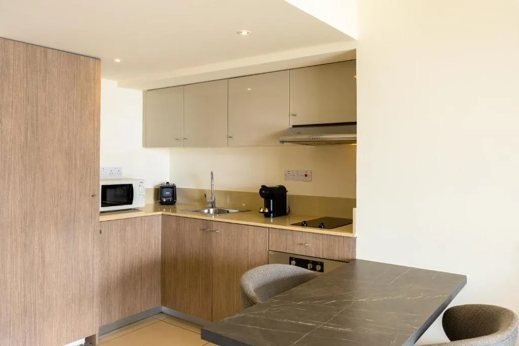 MELPO-ANTIA HOTEL AND SUITES