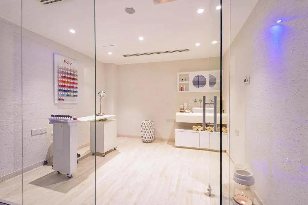 MELPO-ANTIA HOTEL AND SUITES