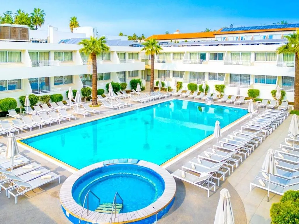 MELPO-ANTIA HOTEL AND SUITES, Aja Napa
