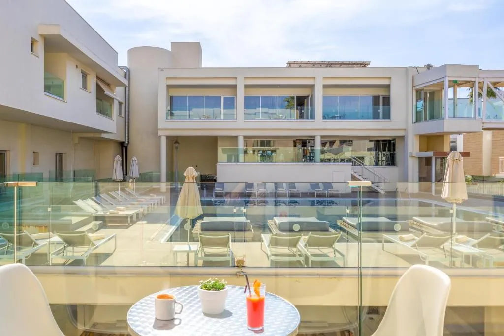 MELPO-ANTIA HOTEL AND SUITES