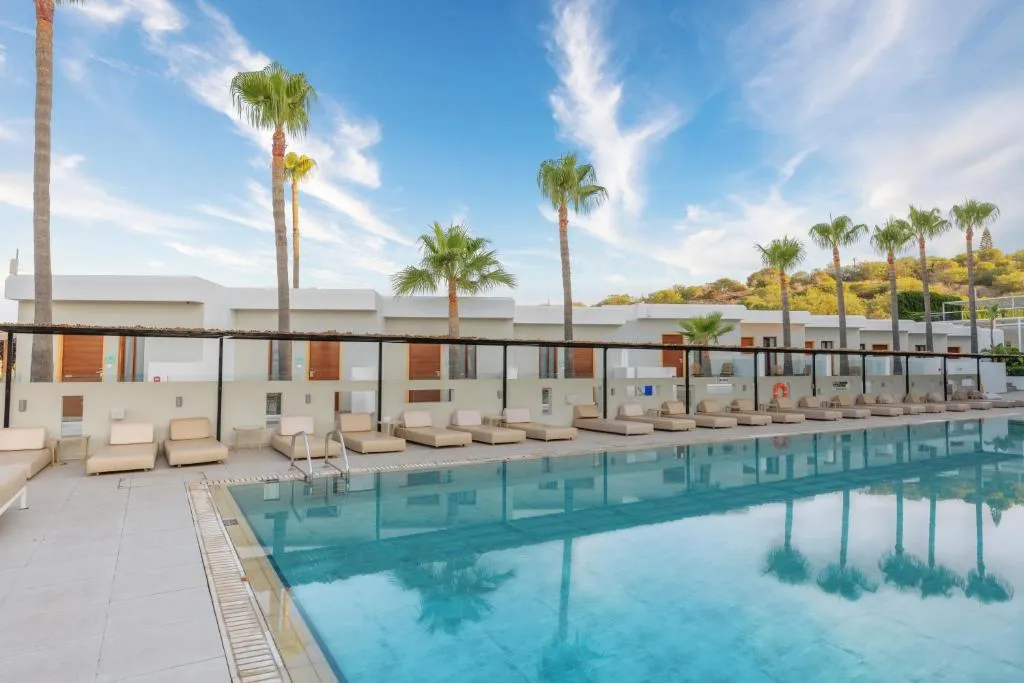 NAPA MERMAID HOTEL AND SUITES