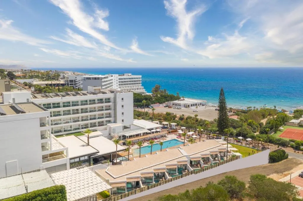 NAPA MERMAID HOTEL AND SUITES, Aja Napa