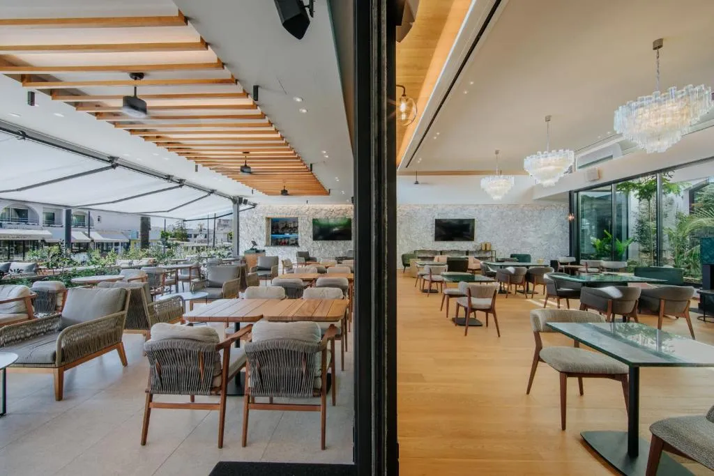 NAPA PLAZA HOTEL