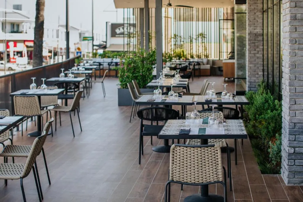NAPA PLAZA HOTEL