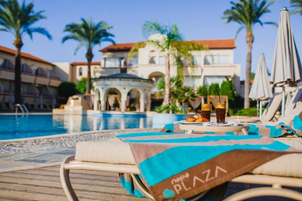 NAPA PLAZA HOTEL