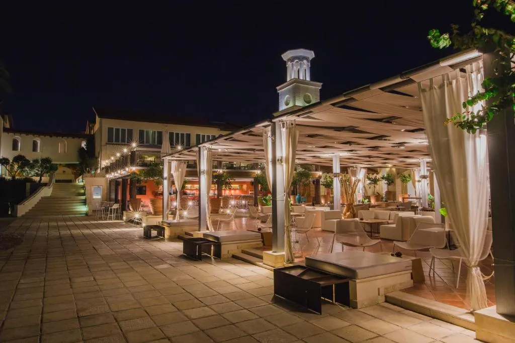 NAPA PLAZA HOTEL