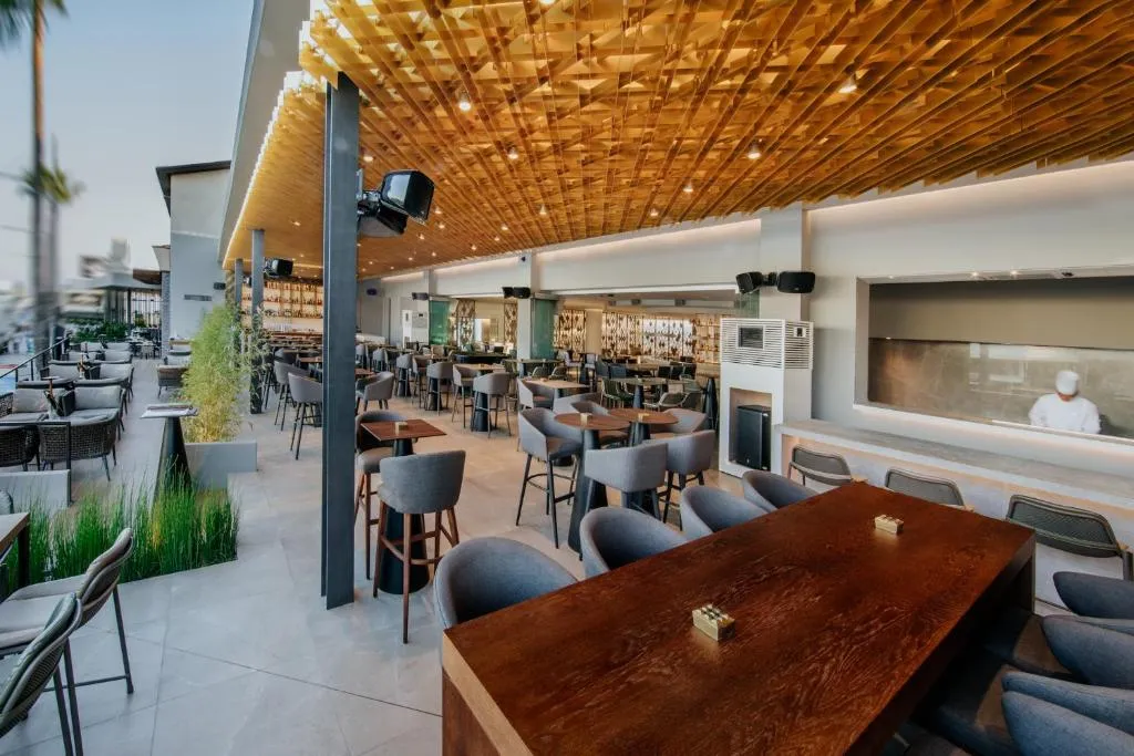 NAPA PLAZA HOTEL