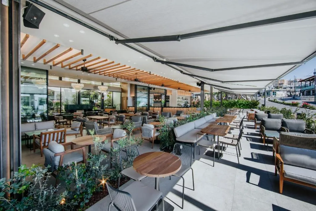 NAPA PLAZA HOTEL