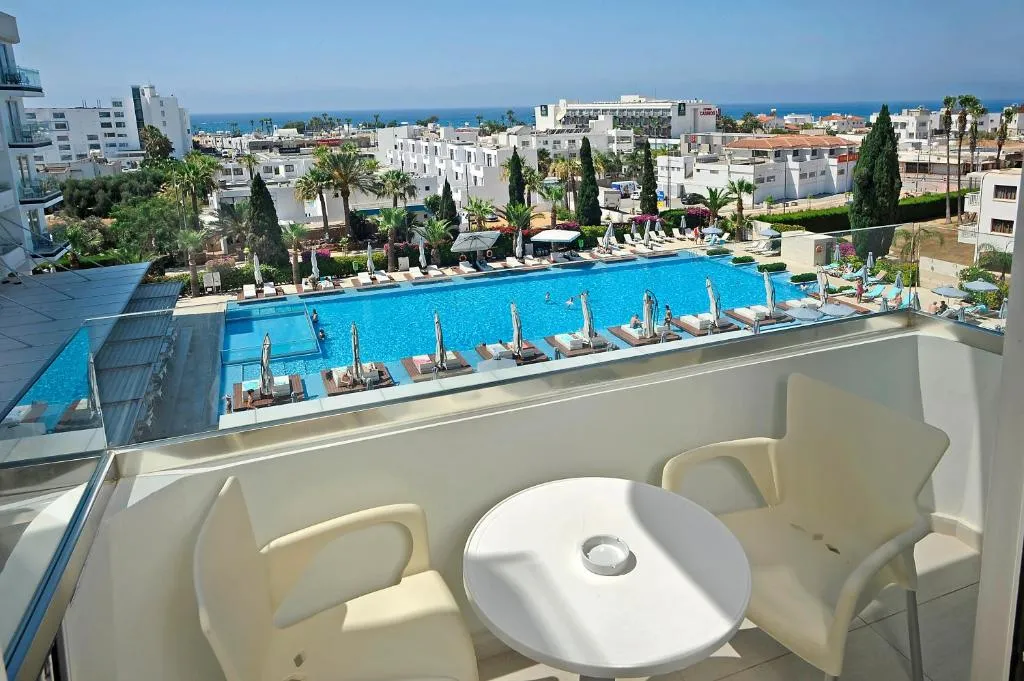 NESTOR HOTEL