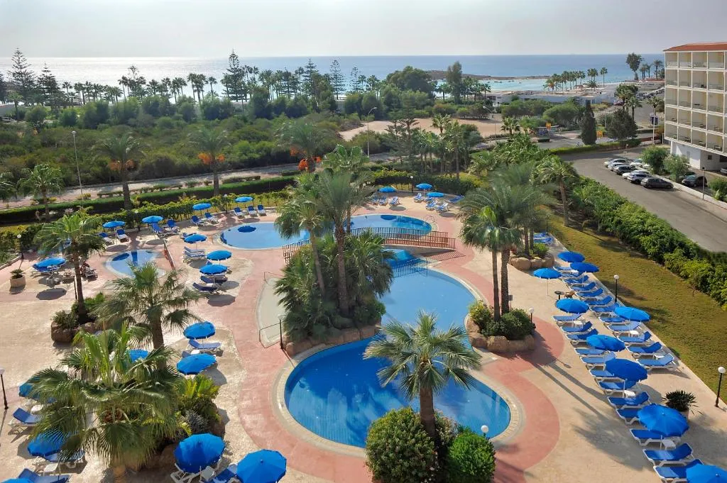 NISSIANA HOTEL AND BUNGALOWS