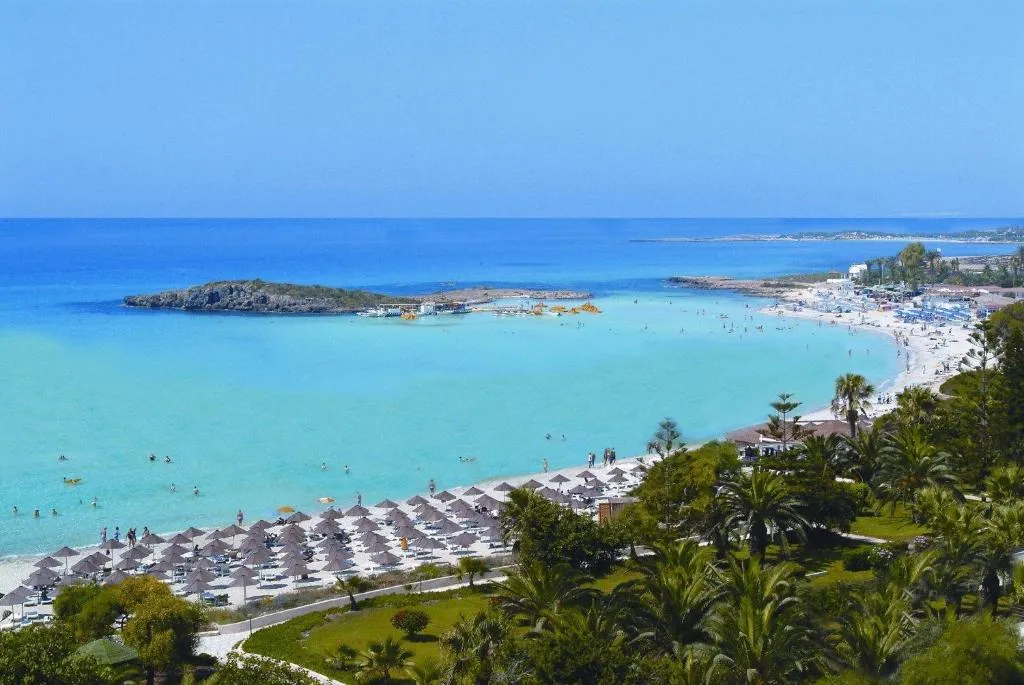 NISSIANA HOTEL AND BUNGALOWS