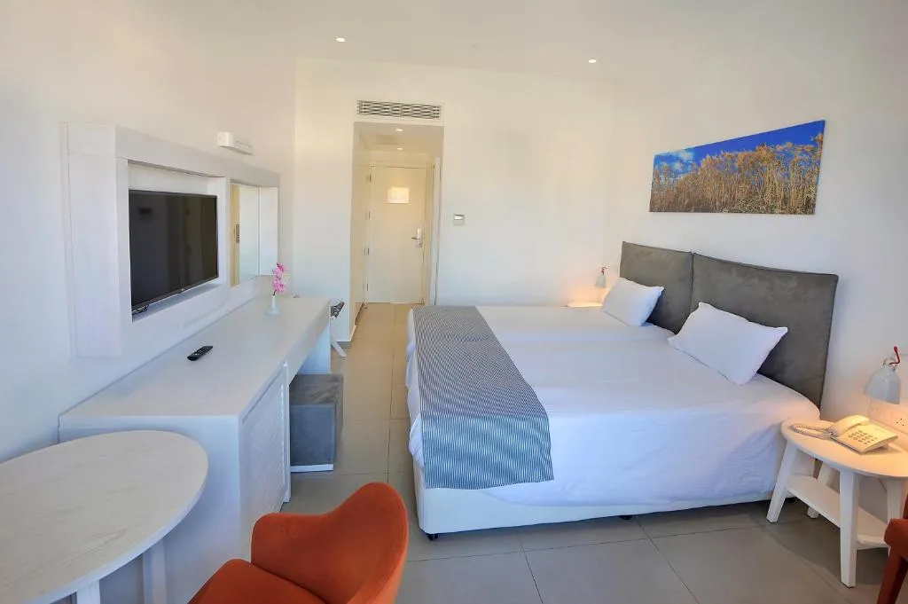 NISSIANA HOTEL AND BUNGALOWS