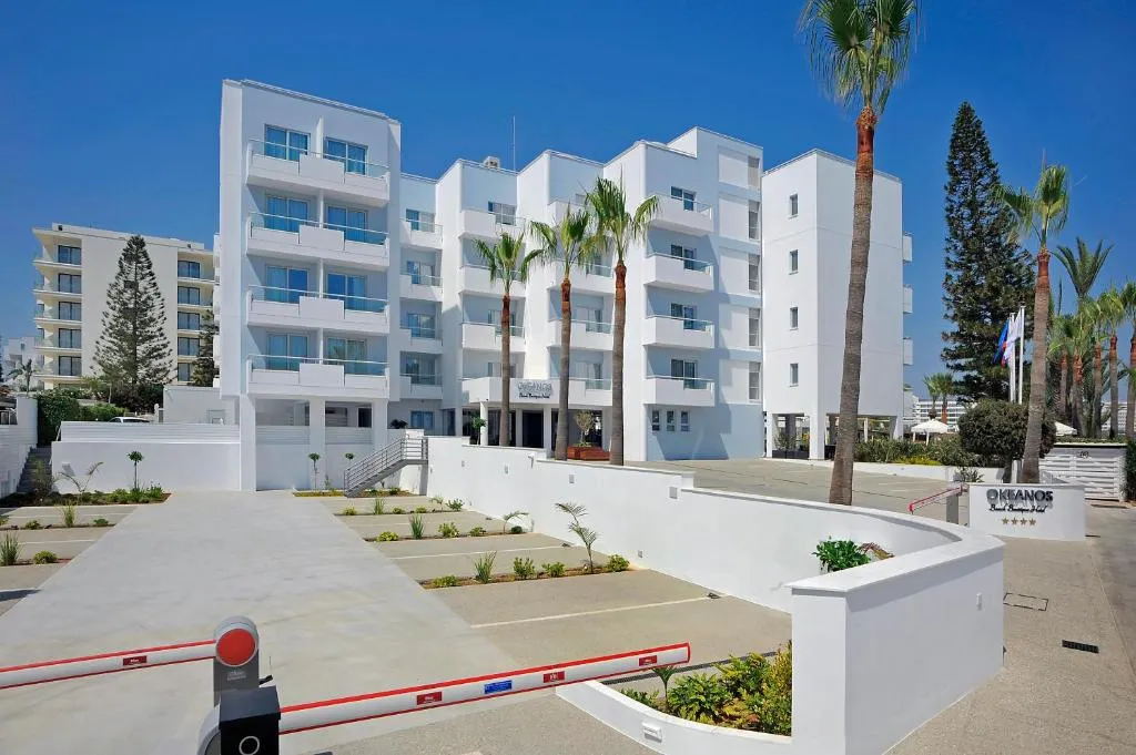 OKEANOS BEACH BOUTIQUE HOTEL