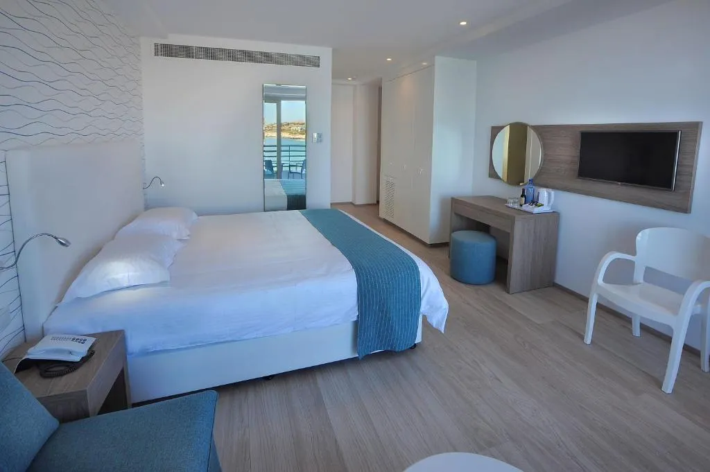 OKEANOS BEACH BOUTIQUE HOTEL