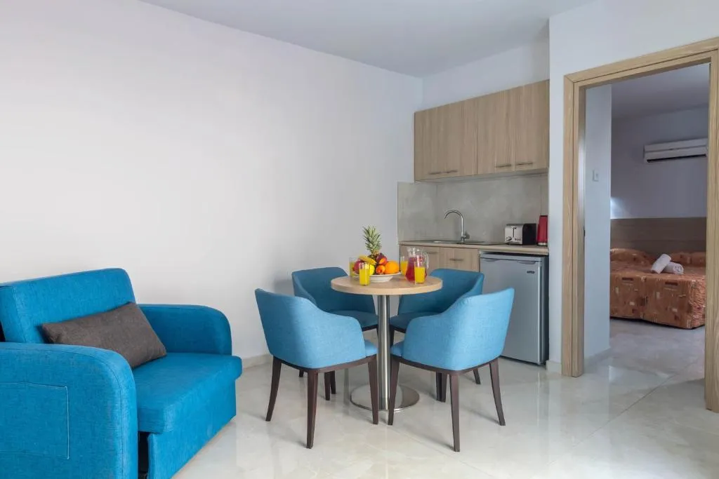 PAUL MARIE HOTEL APTS