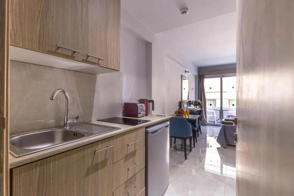 PAUL MARIE HOTEL APTS