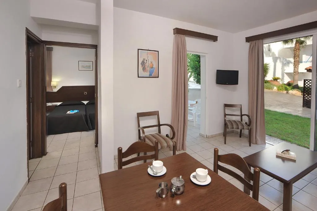 PETROSANA HOTEL APTS