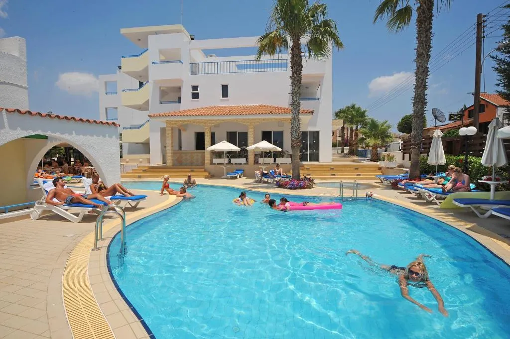 PETROSANA HOTEL APTS