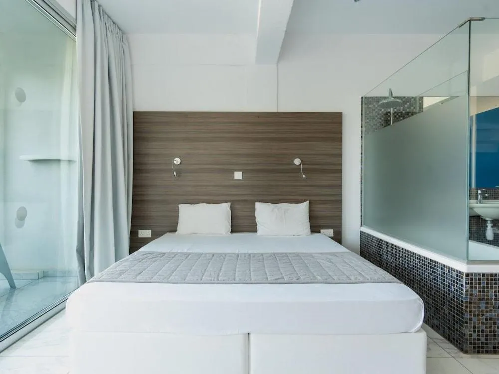 RIO GARDENS HOTEL