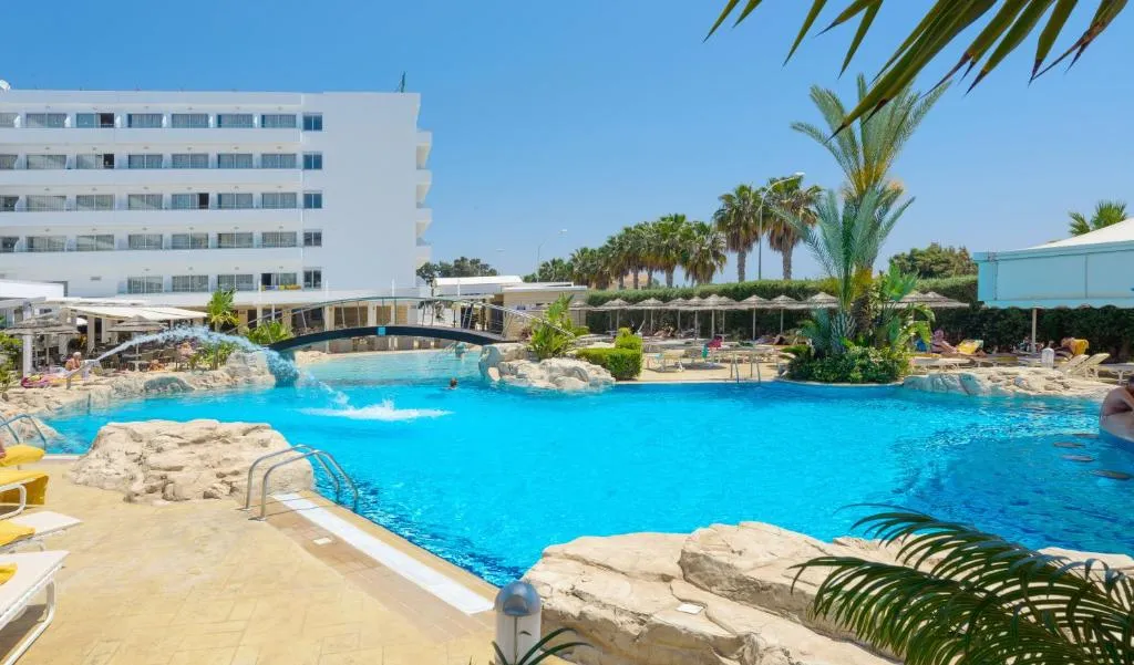 TASIA MARIS BEACH HOTEL