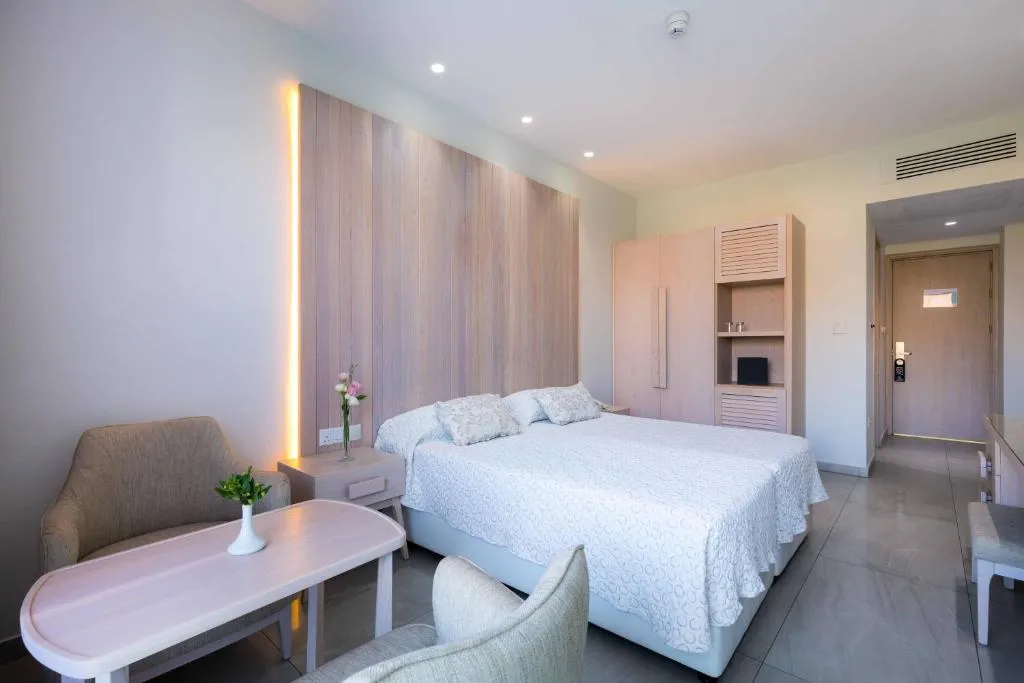 TASIA MARIS BEACH HOTEL