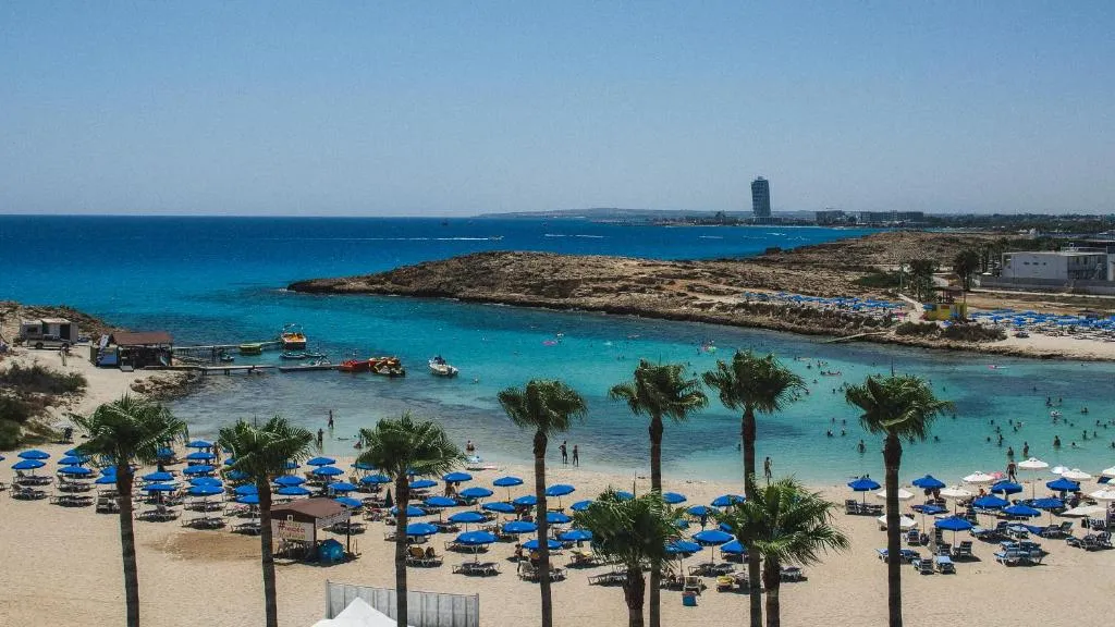 TASIA MARIS SANDS