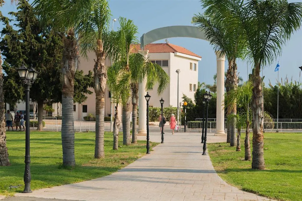 TSOKKOS PARADISE VILLAGE