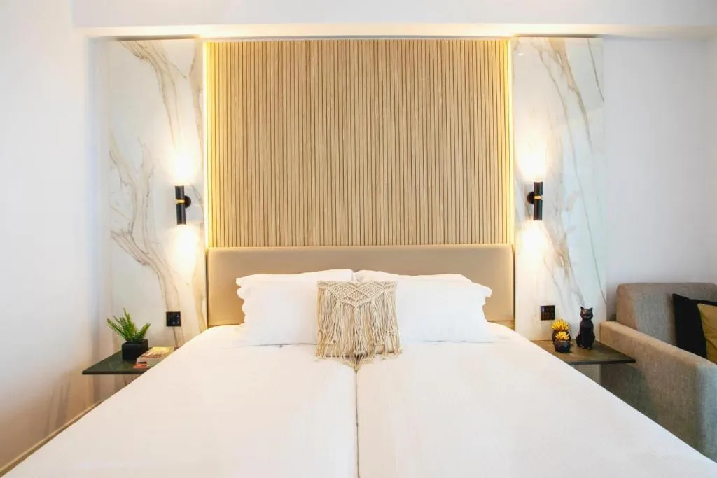 CAVO MARIS BEACH HOTEL