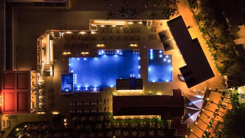 CAVO MARIS BEACH HOTEL