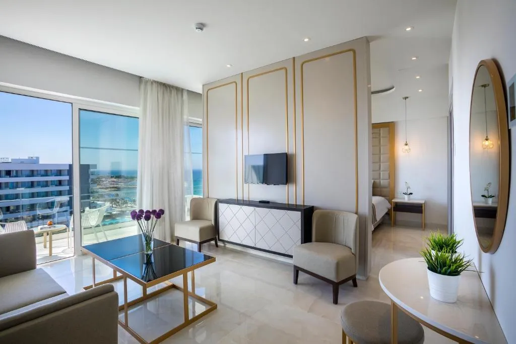 CONSTANTINOS THE GREAT HOTEL