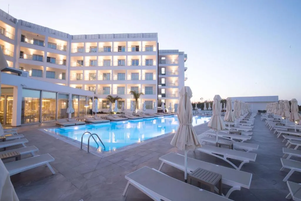 EVALENA BEACH HOTEL