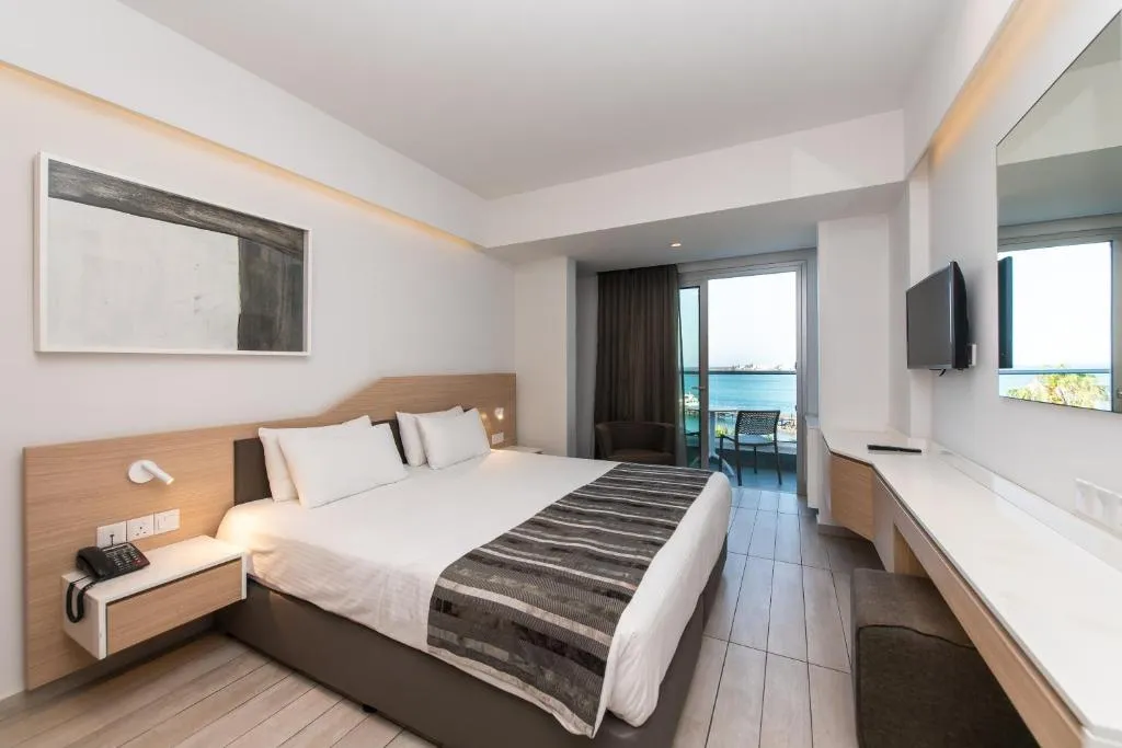 EVALENA BEACH HOTEL