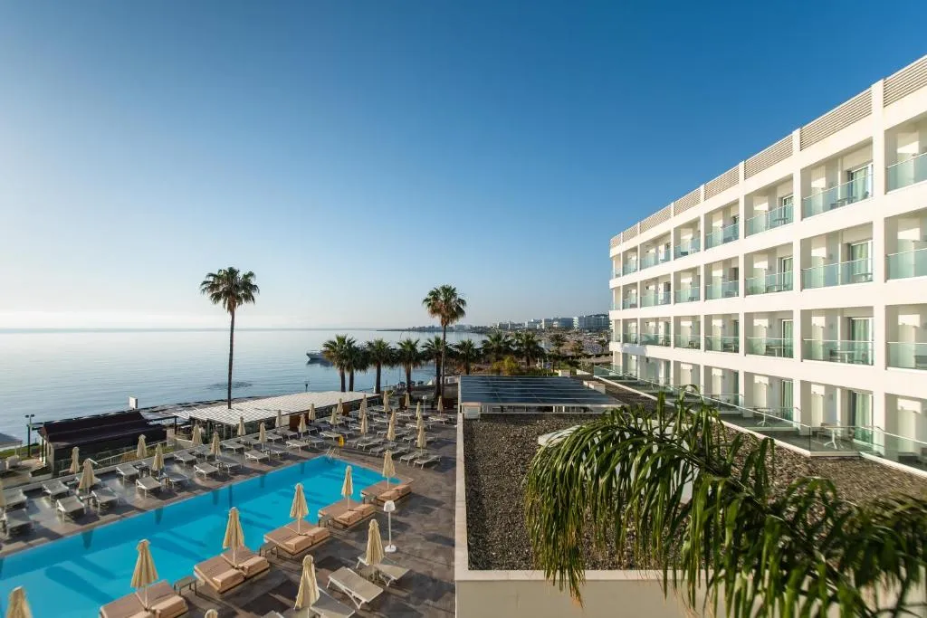 EVALENA BEACH HOTEL