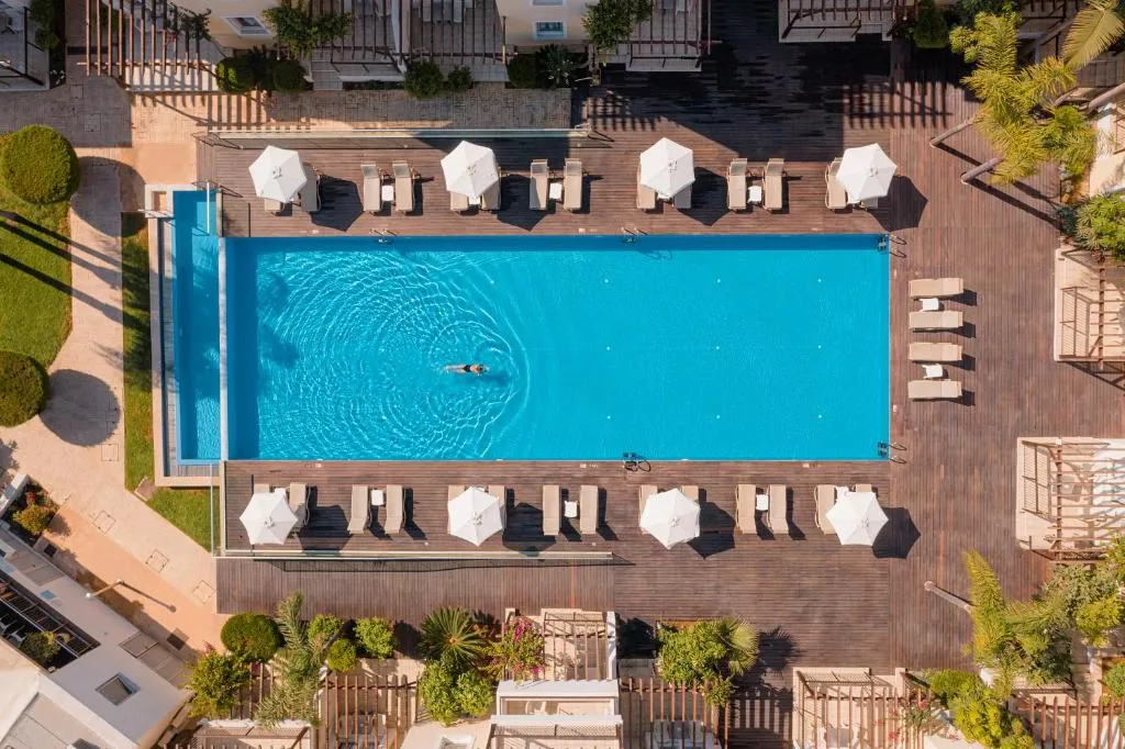 LOUIS ALTHEA BEACH