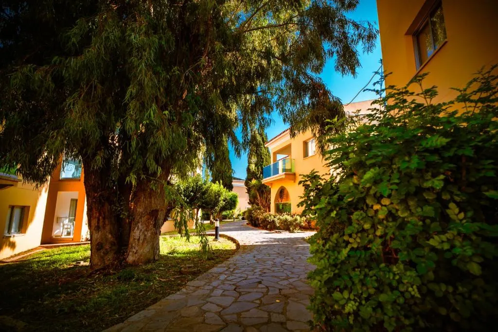 MALAMA BEACH HOLIDAY VILLAGE