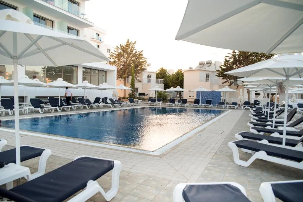 MANDALI HOTEL