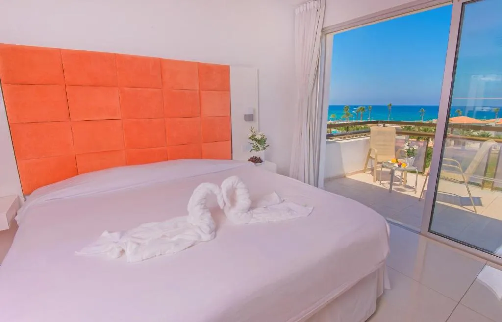 MARLITA BEACH HOTEL APTS