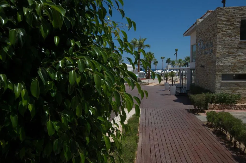 MARLITA BEACH HOTEL APTS