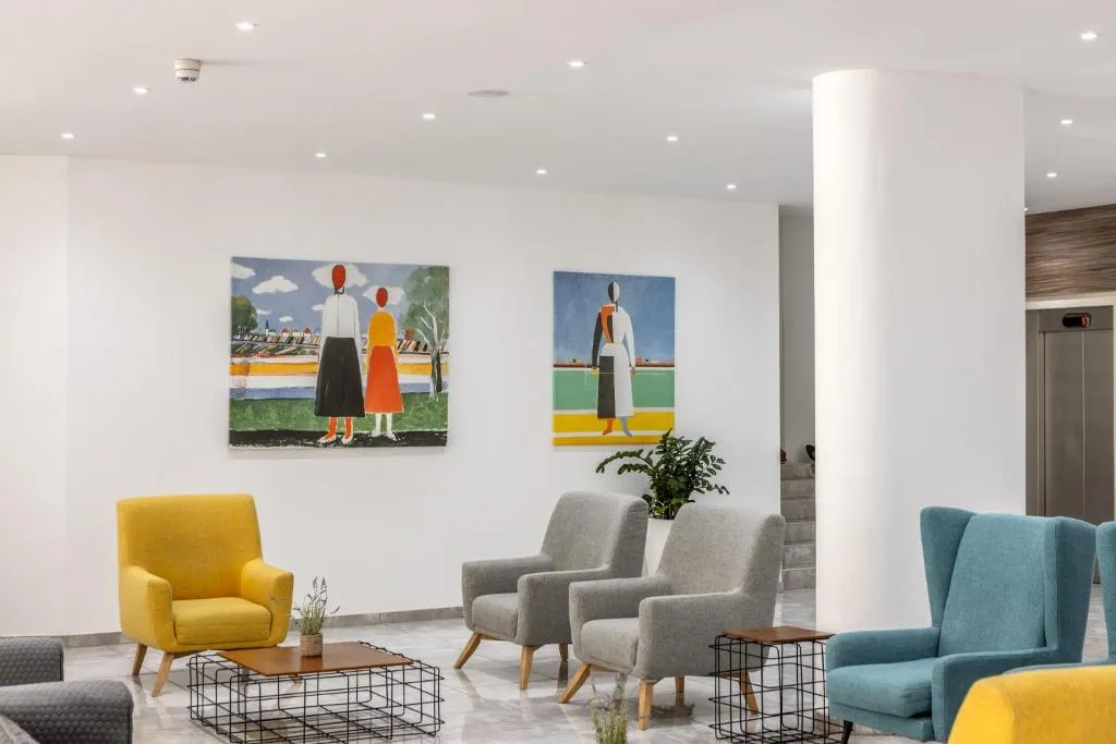 PAPANTONIA HOTEL APTS