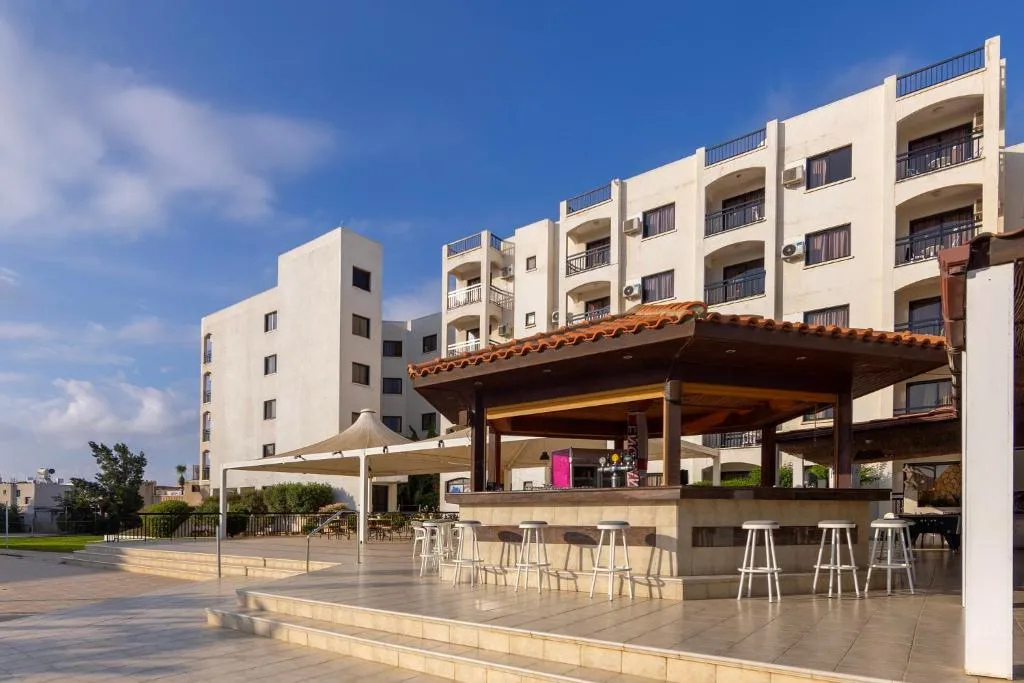 SEAGULL HOTEL APTS