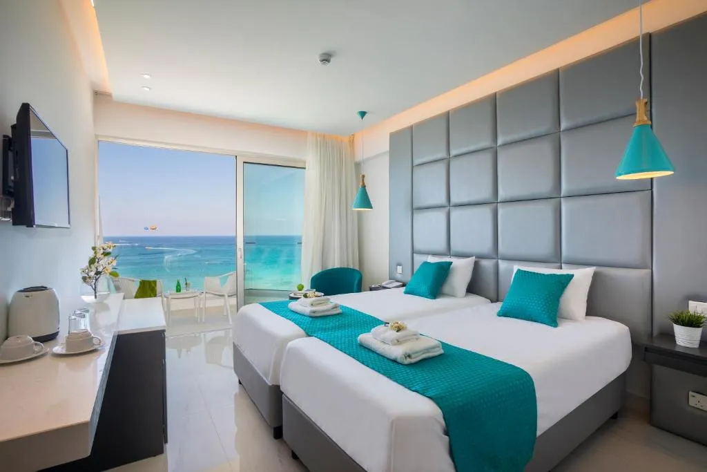 SILVER SANDS