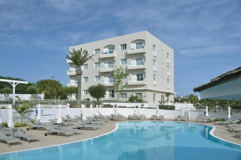 SUNRISE GARDENS, Protaras